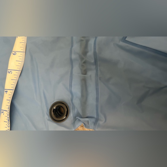 HUNTER - Hooded Waterproof Jacket
NWT/NEW Size XS - Picture 9 of 16